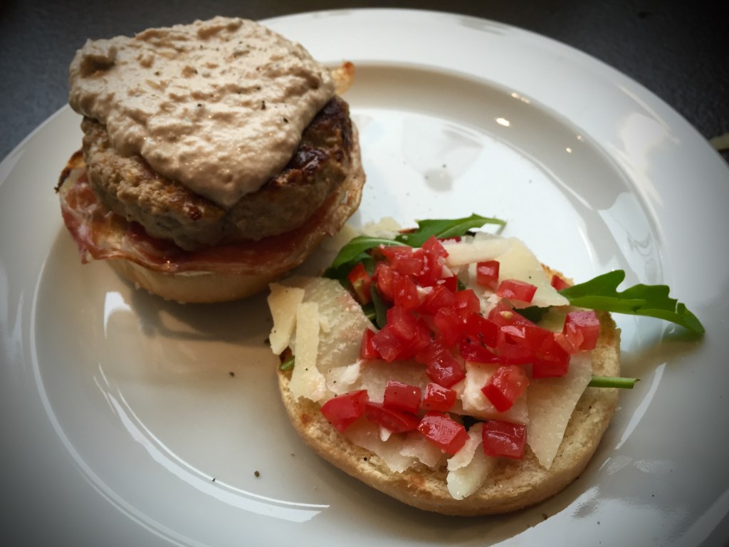 Hamburger Vitello Tonnato style