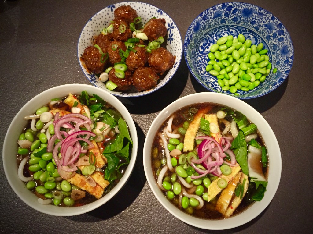 Korean Weekend: Noodle Soup, Meatballs and Stir Fried Beef